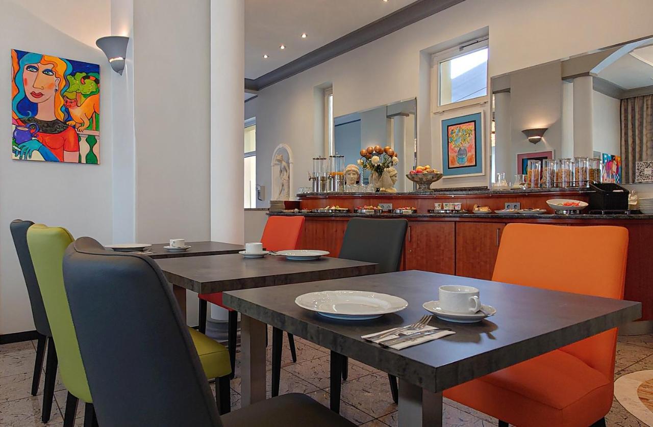 Apartment Hotel Kral - Business Hotel & Serviced Apartments Erlangen Esterno foto