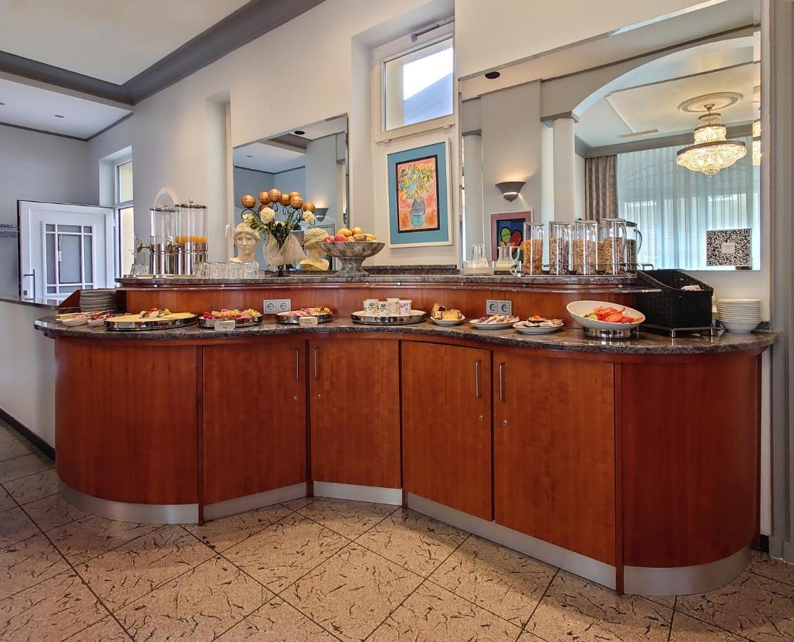Apartment Hotel Kral - Business Hotel & Serviced Apartments Erlangen Esterno foto