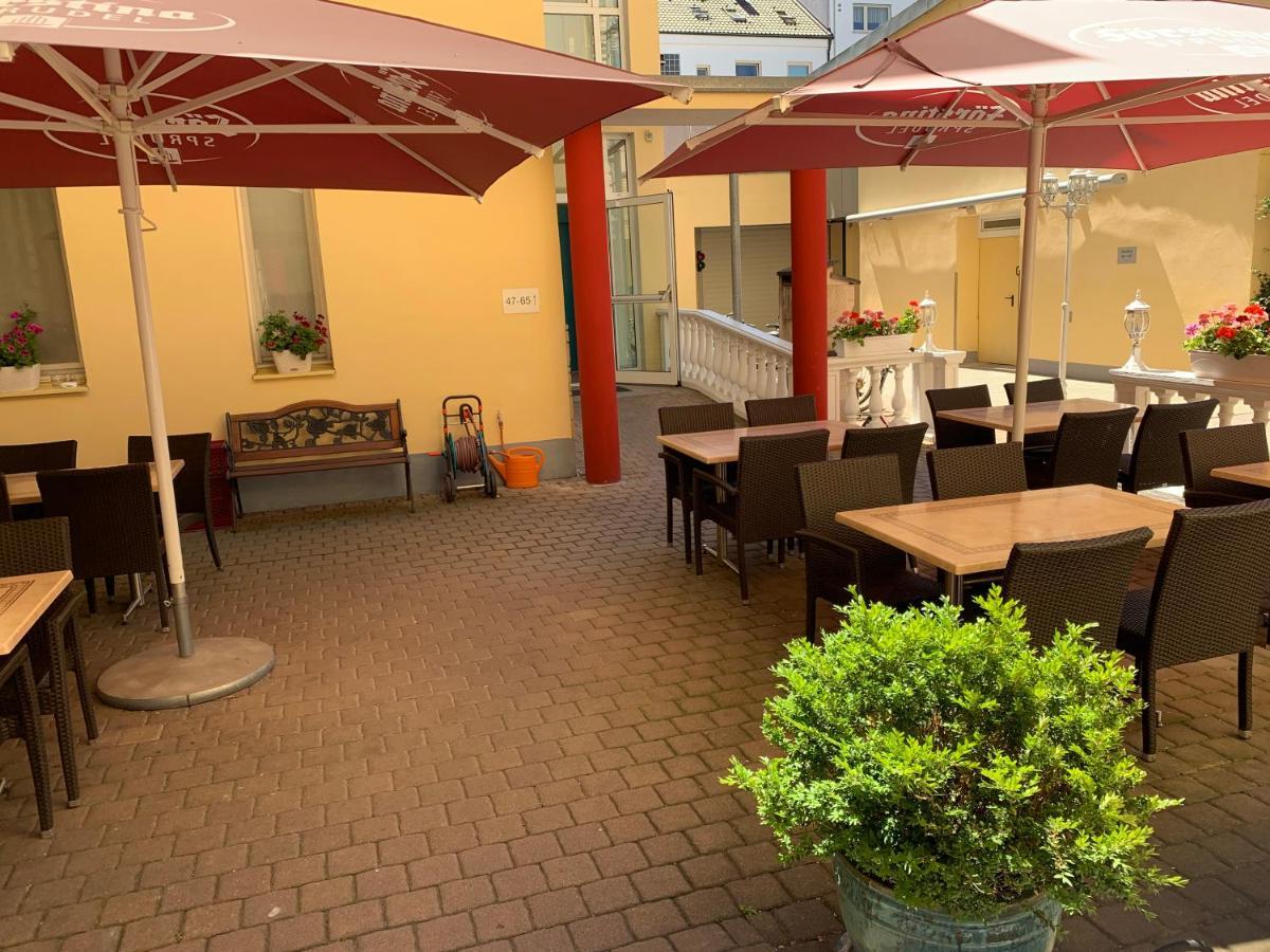 Apartment Hotel Kral - Business Hotel & Serviced Apartments Erlangen Esterno foto